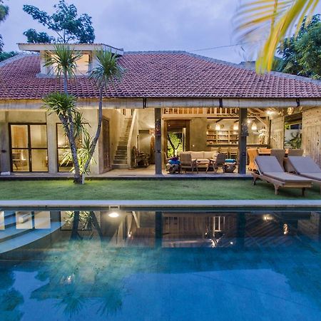 Villa Kundalini Seminyak Exterior foto