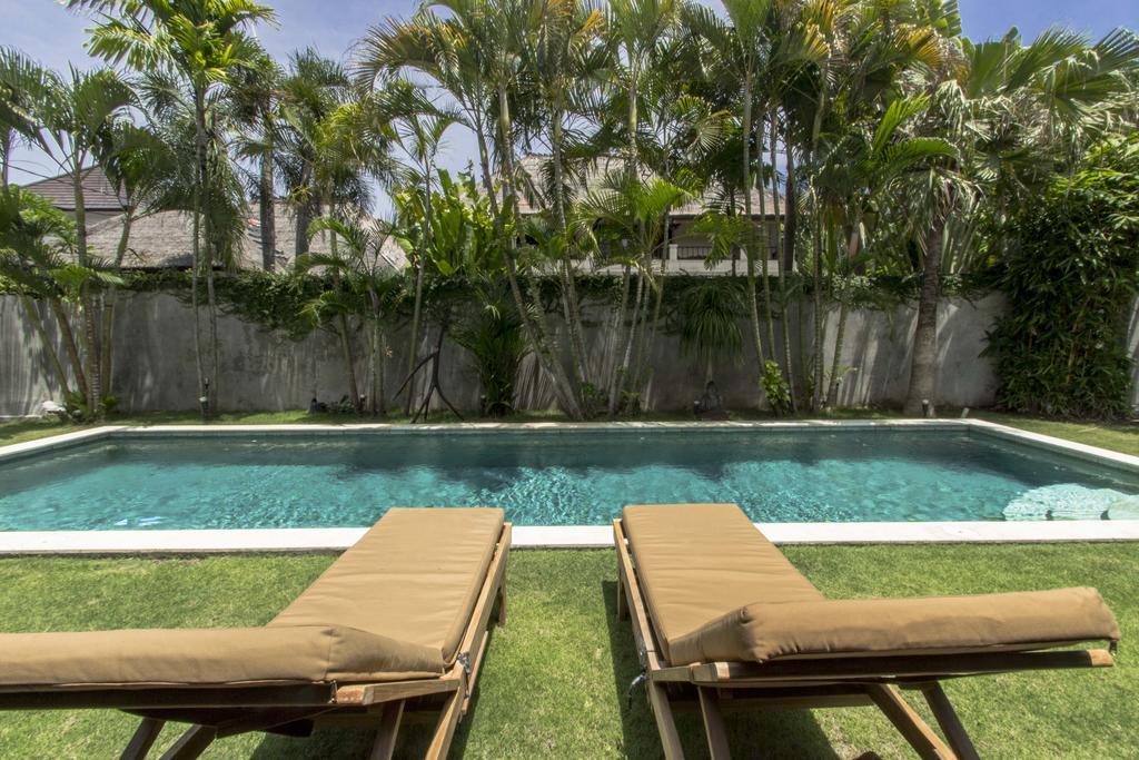 Villa Kundalini Seminyak Exterior foto
